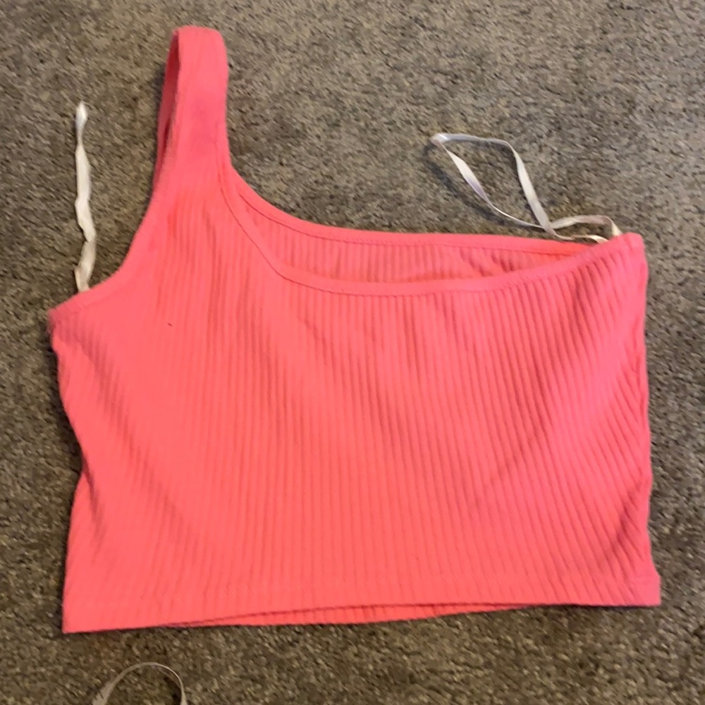 SHEIN RIBBED CROP TOP